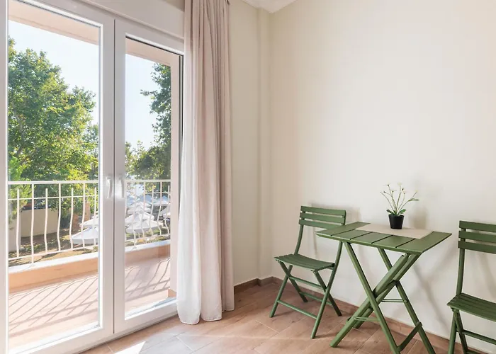 Aparthotel Kyma - Beachfront