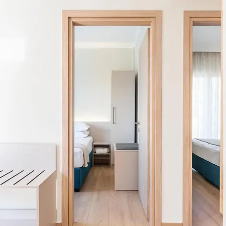Aparthotel Kyma - Beachfront 3*