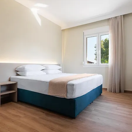 Apart Otel Kyma - Beachfront